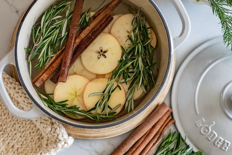 Scent the Air With Vanilla or Cinnamon