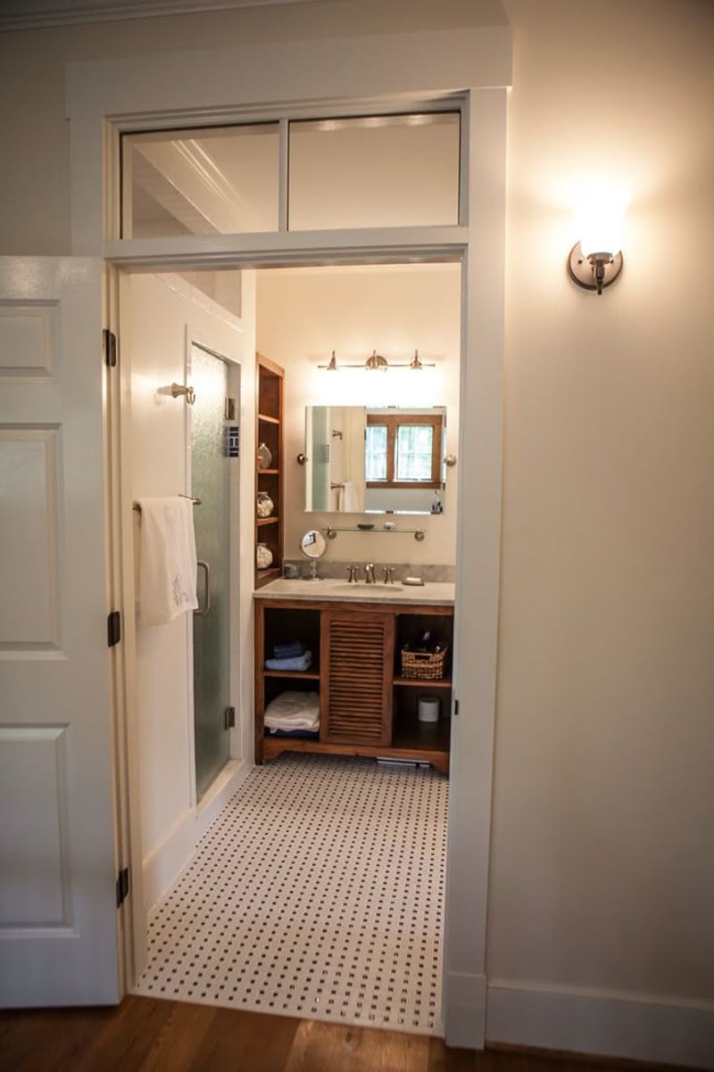 Transom Windows