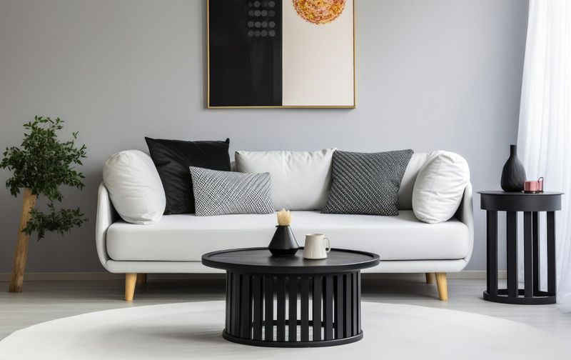 Makes surrounding decor pop