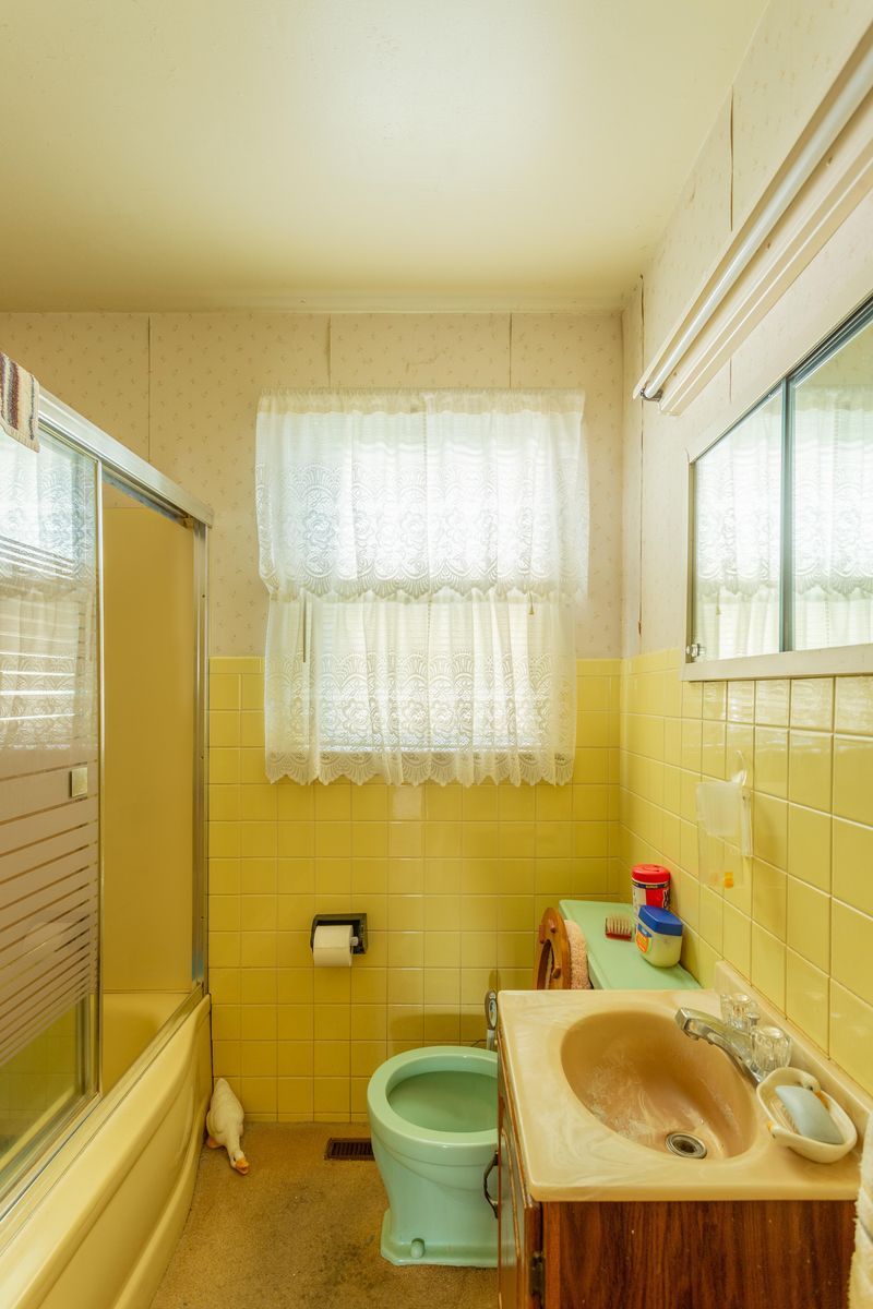 Outdated Colored Fixtures