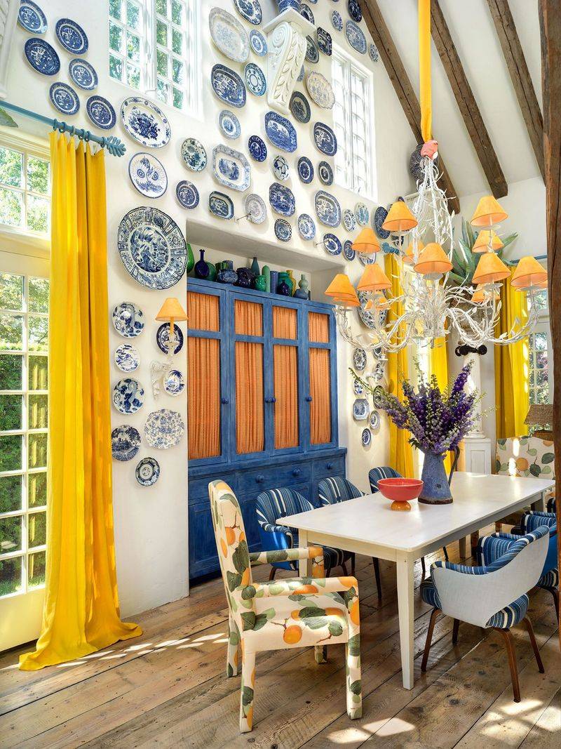 Spacious Dining Area