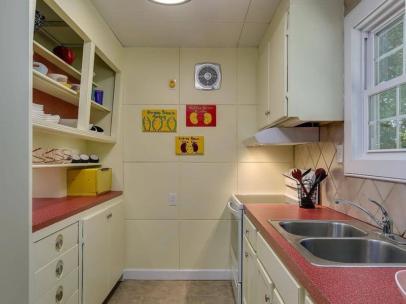 Colorful Laminate Countertops