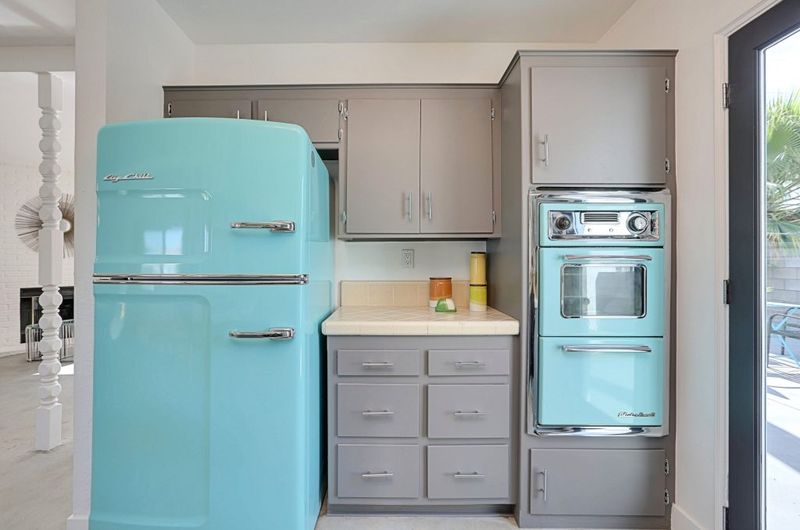 Turquoise Appliances