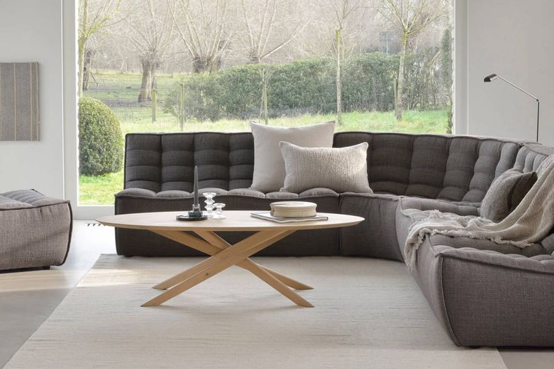Anchor Spaces with Coffee Tables