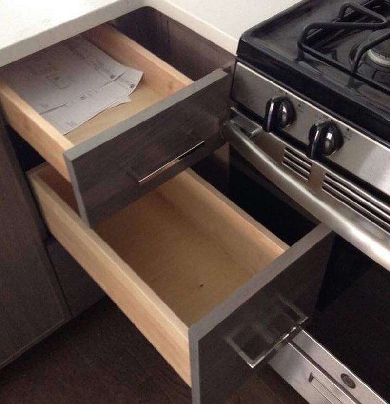 Drawers Collide When Opened Together