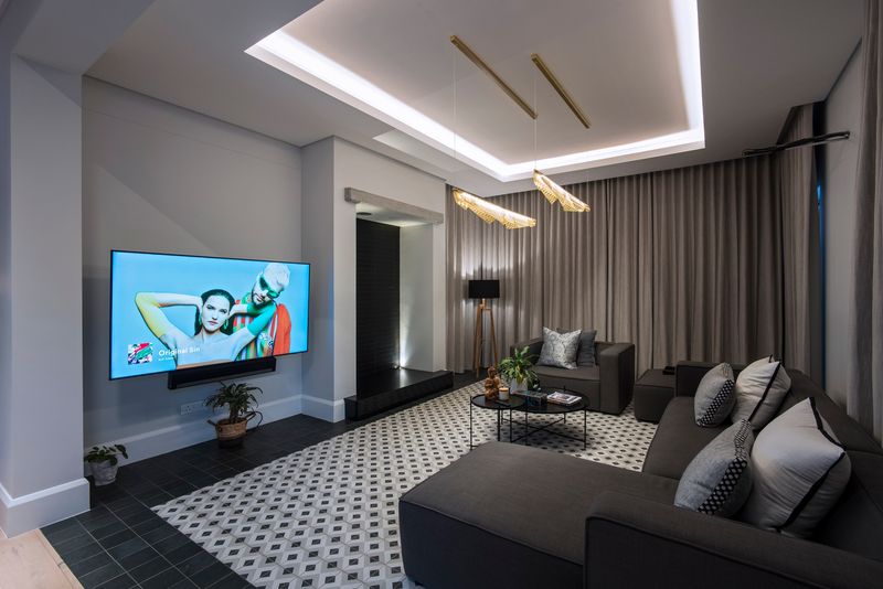 Use Lighting To Redirect Attention