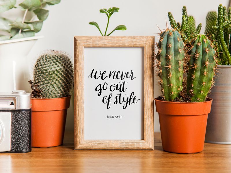 Frame Handwritten Lyrics or Favorite Quotes