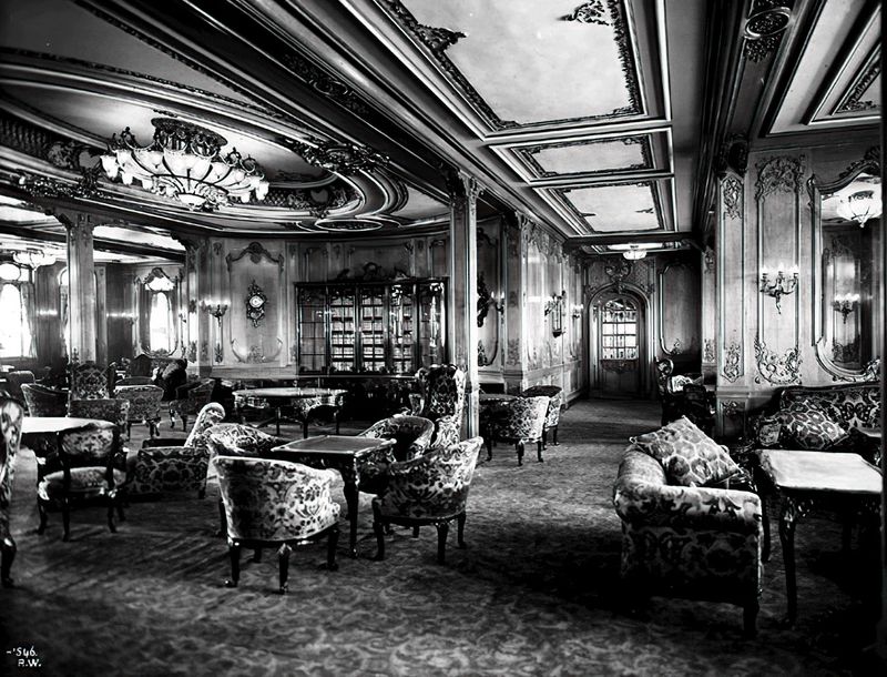 Grand Chandeliers