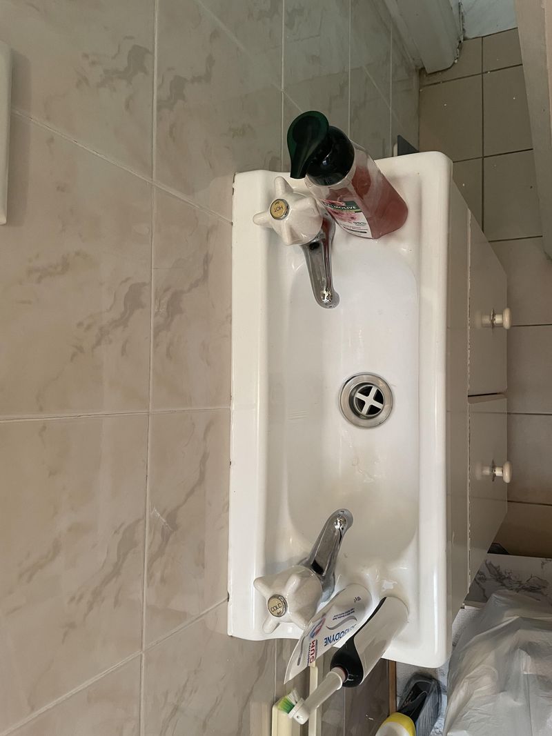 Unusable Tiny Sinks