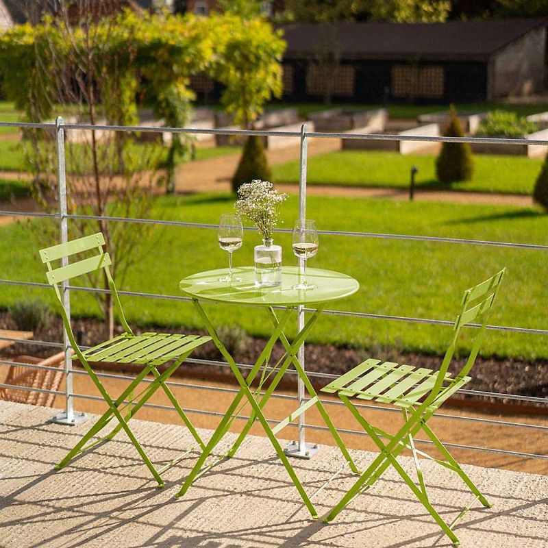 Lime Green Folding Chairs and Matching Pots
