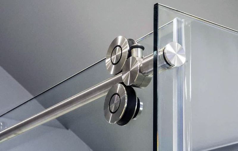 Choosing the Right Hinges and Hardware