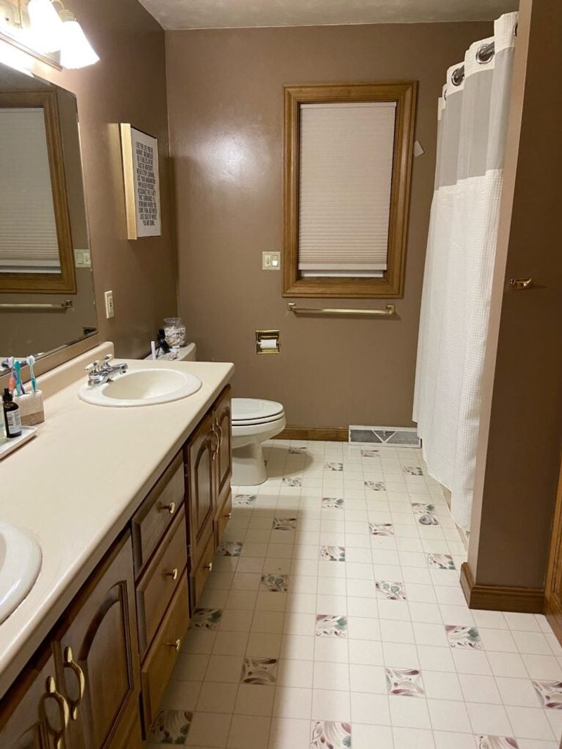 Cheap-Looking Vanities