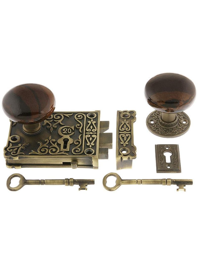 Select Elegant Hardware