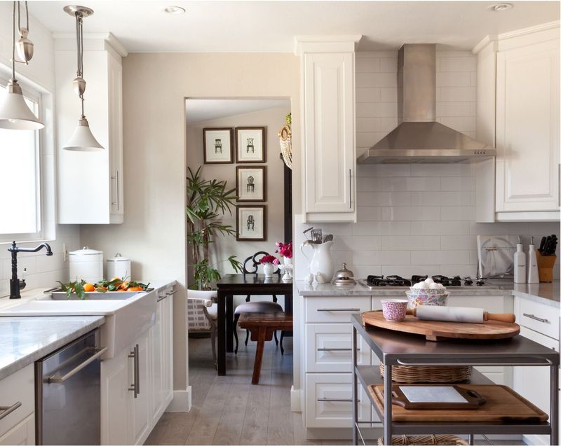 Small Kitchens Can't Have Islands