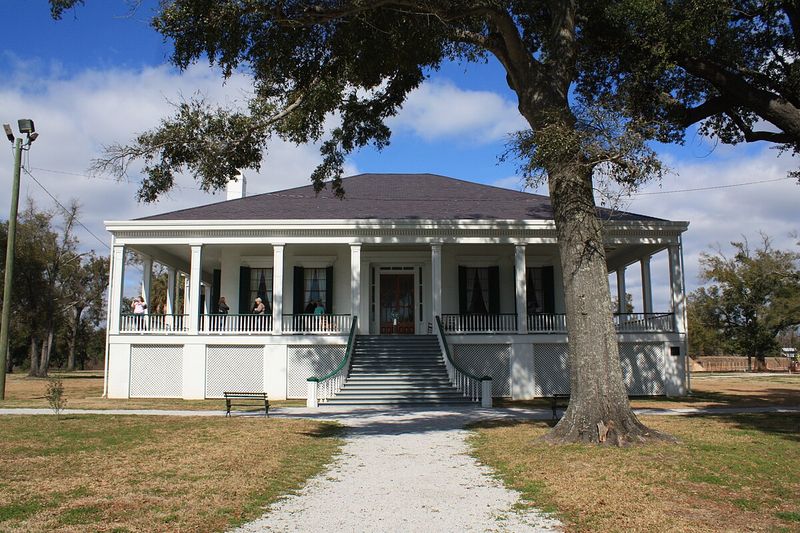 Mississippi's Measured Mansions