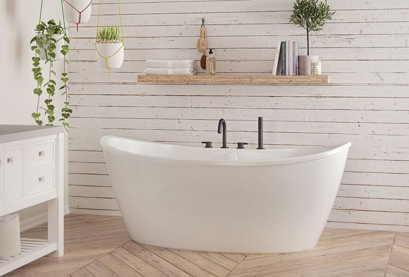 Spa-Inspired Freestanding Tub