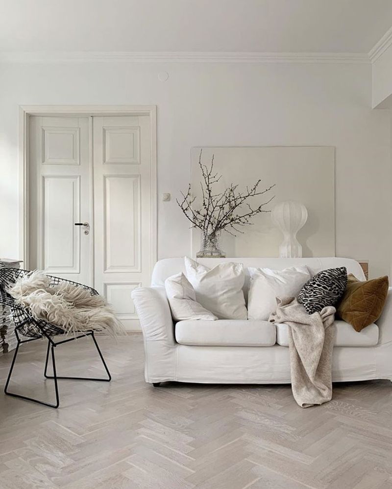 Paint with Crisp White Walls