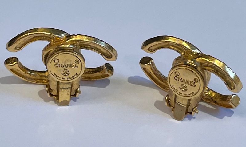 1980s Chanel Clip-On Earrings – $90