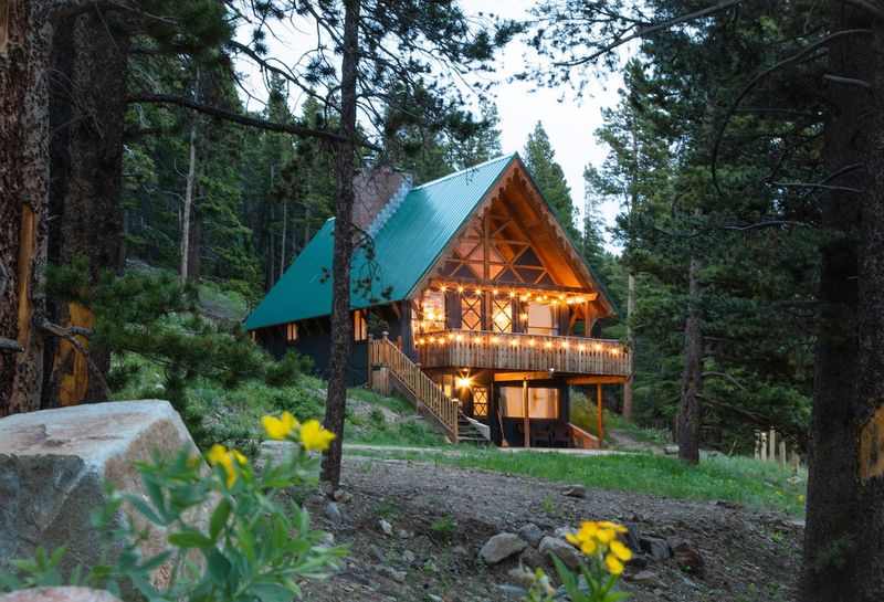 Grinning Bear Lodge in Twin Lakes
