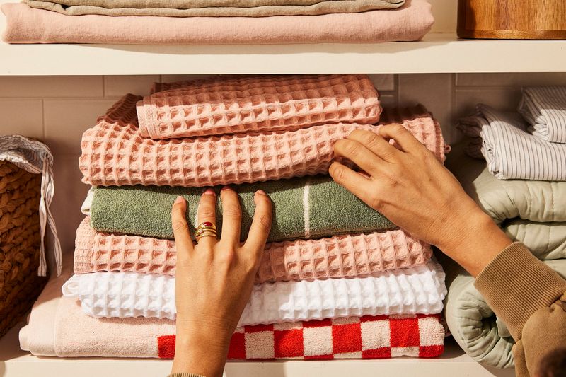 Towels and Linens I Kept 