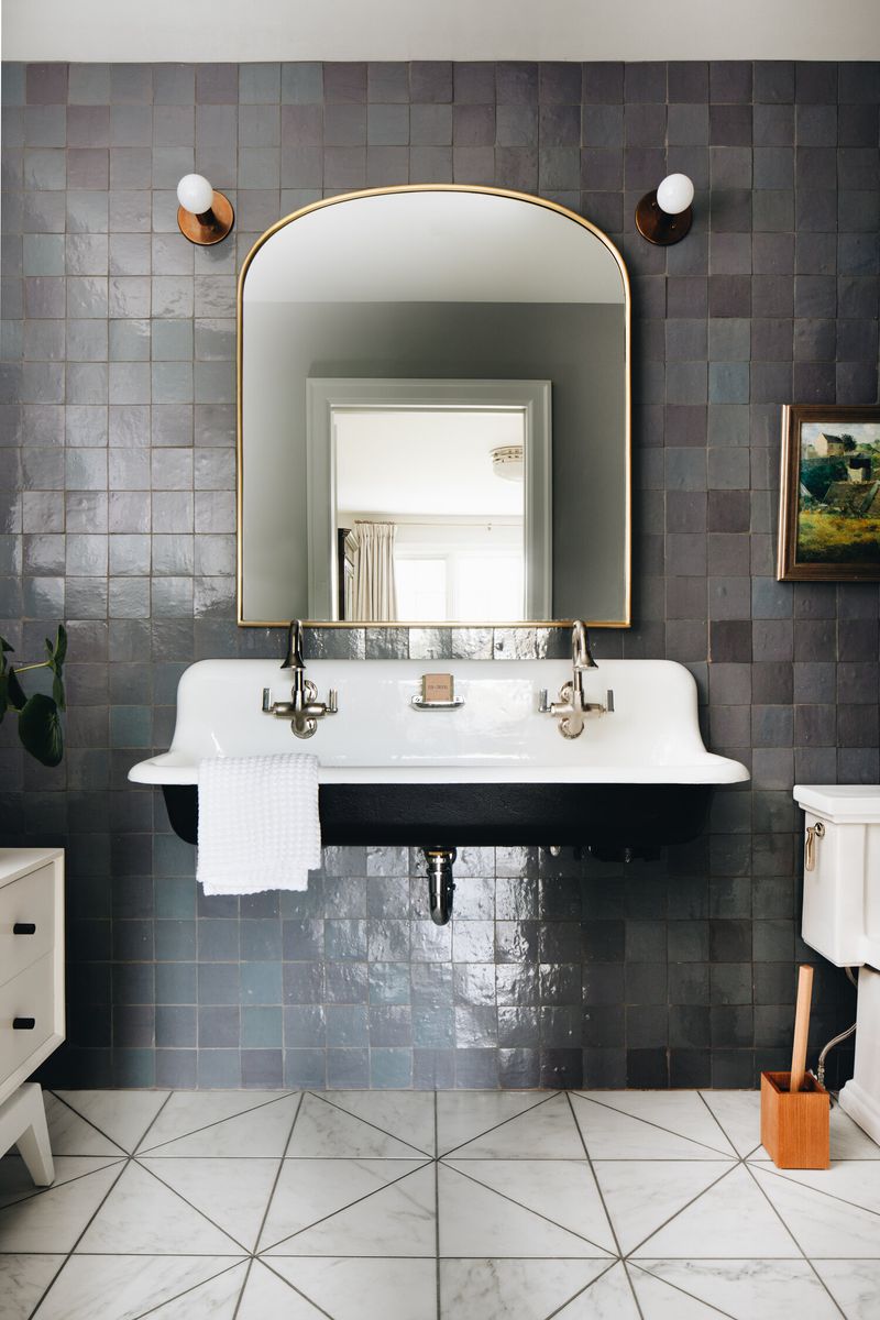 Selecting Incompatible Fixtures