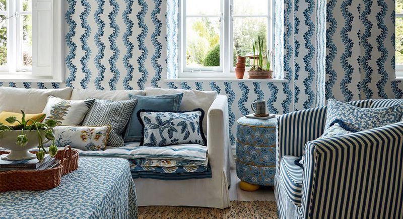 Mixing Too Many Patterns and Colors