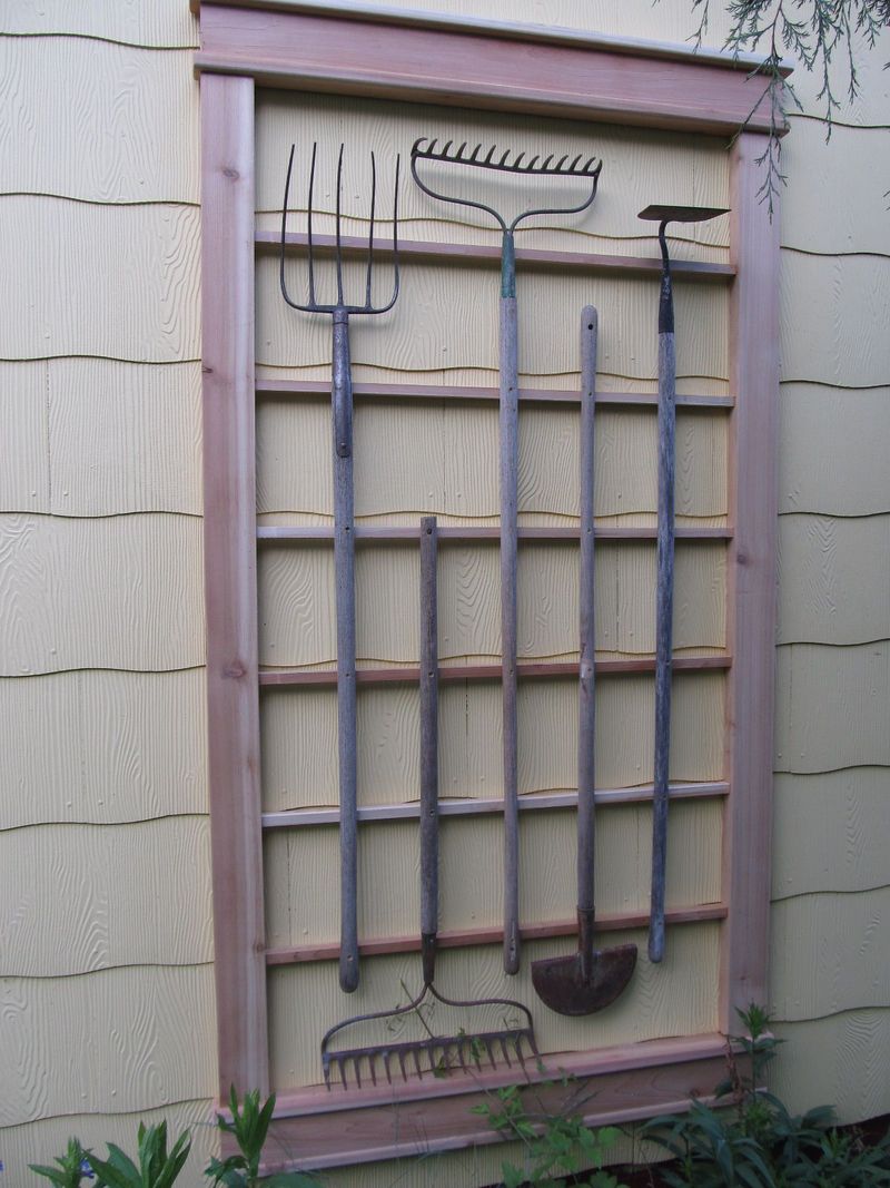 Trellis Tool Hanger