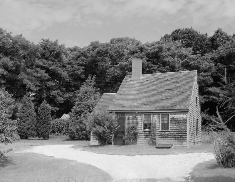 The Cape Cod Cottage