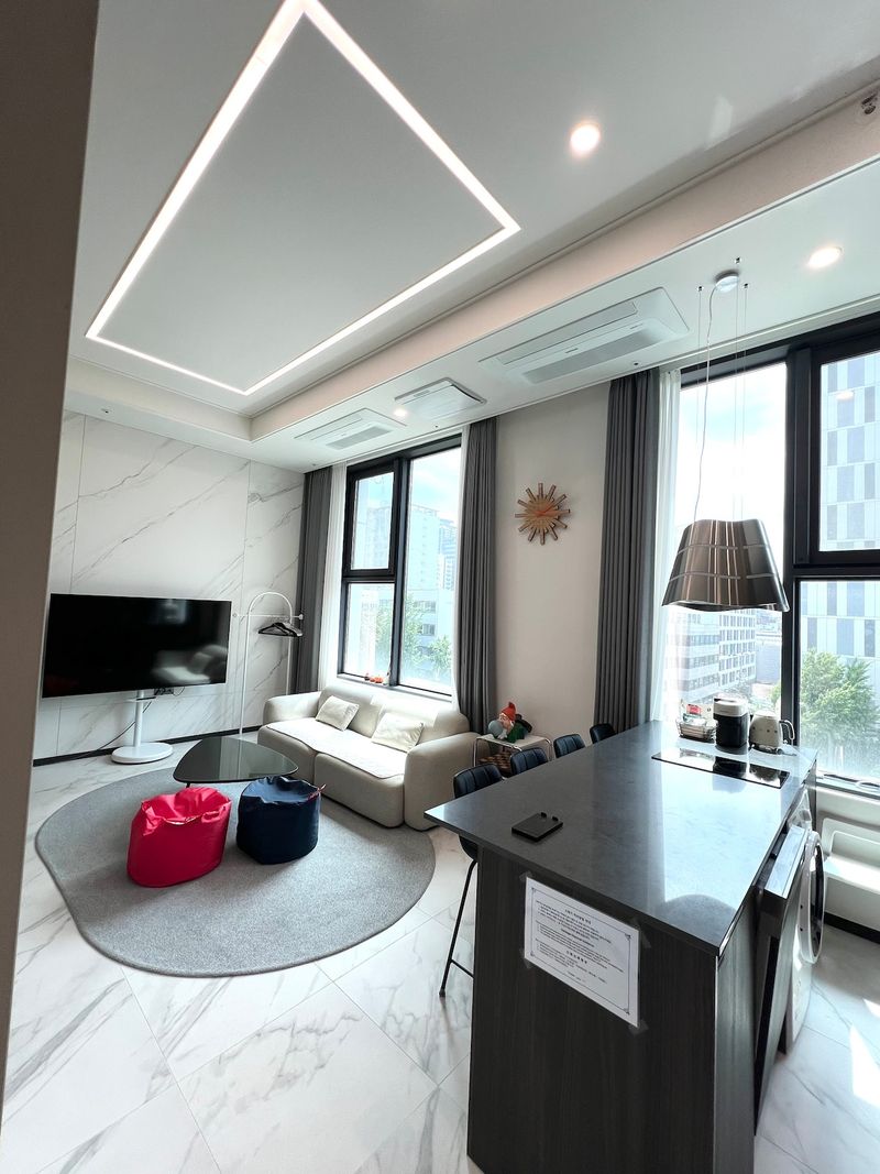 Seoul – 1,000 sq ft