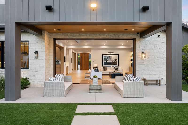 Indoor-Outdoor Living Spaces