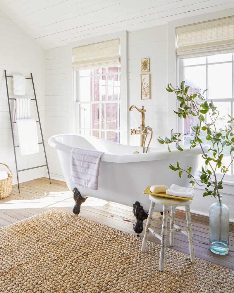 Clawfoot Tub Centerpieces