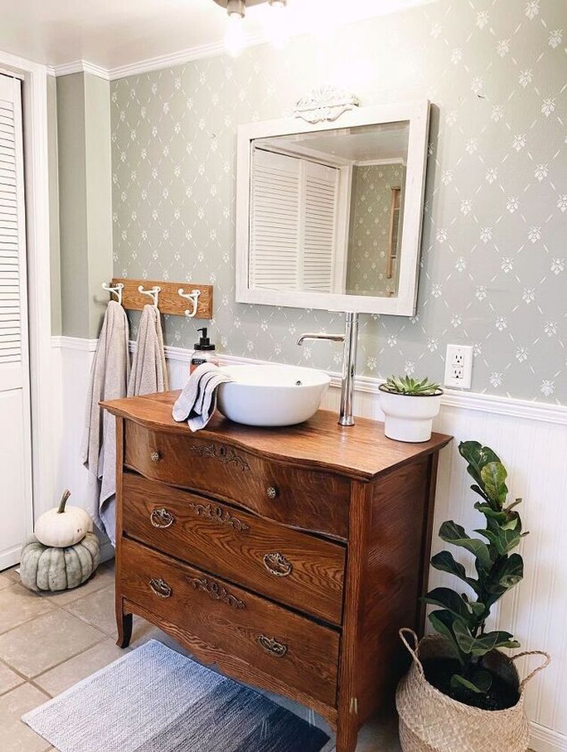 Distressed Vanity Magic